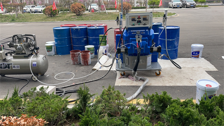 聚氨酯發泡灌注機_聚氨酯填充發泡設備-京華邦威