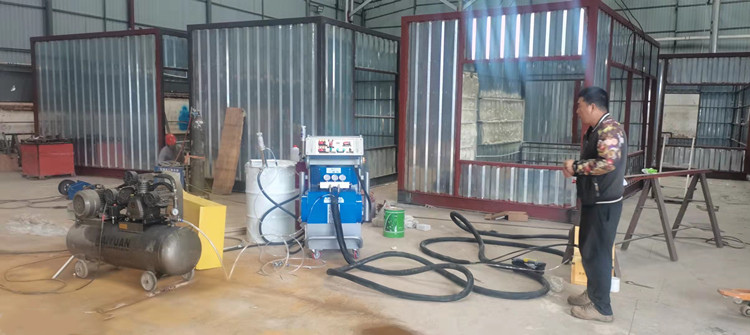 聚氨酯噴涂設備